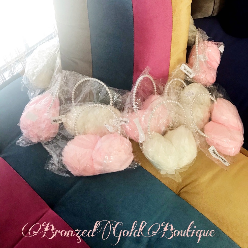 💋Earmuffs💋 - Picture 2 of 6